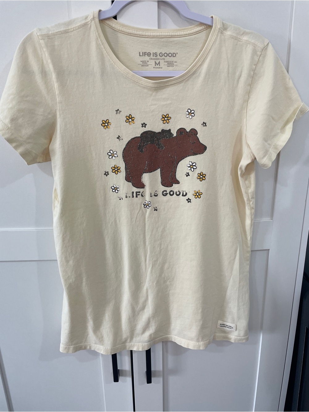 Life Is Good Cream Short-Sleeve Bear Graphic Tee